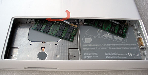 Как разобрать MacBook white